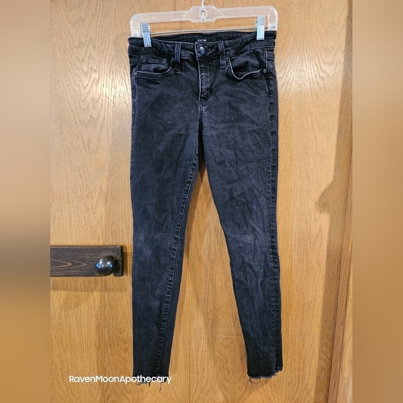 Joe's Black Skinny Jeans - Picture 1 of 10